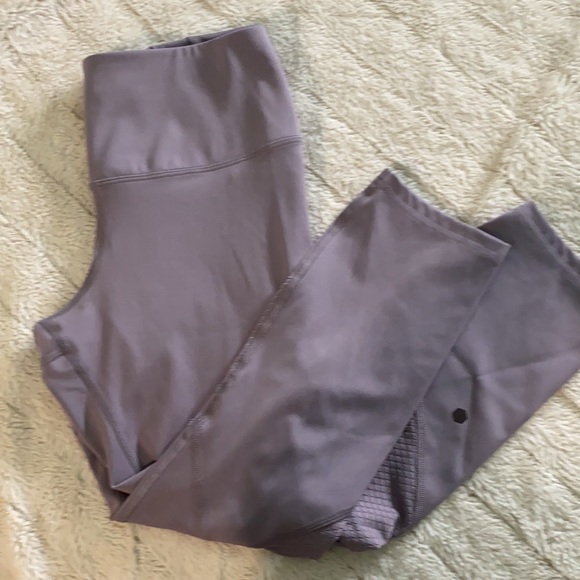 Under Armour Heat Gear 3/4 Legging - Picture 3 of 4